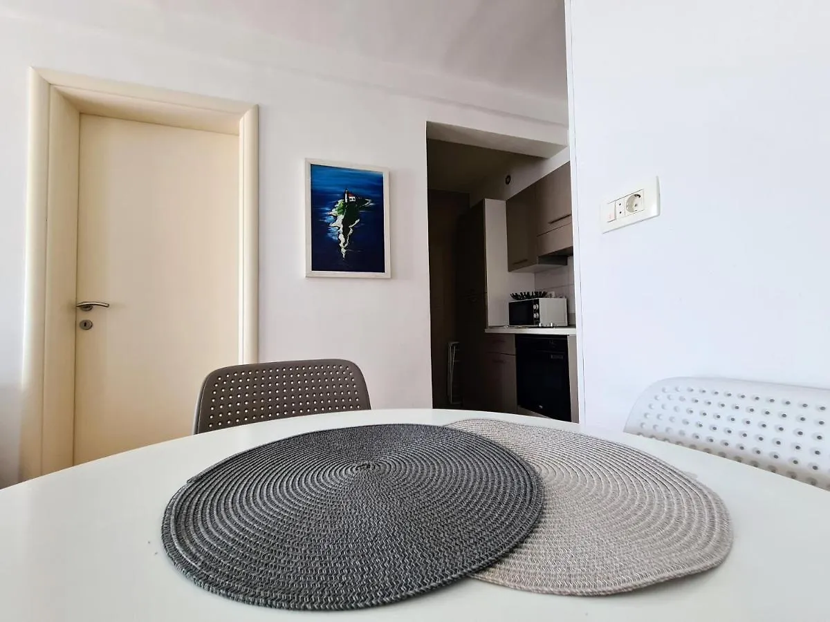Apartments Papedoni Split 0*,  Croatia