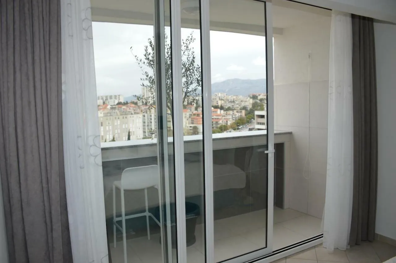 Apartments Papedoni Split 0*,  Croatia